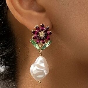 BETSEY JOHNSON FLORAL RHINESTONE PEARL DROP EARRINGS 1